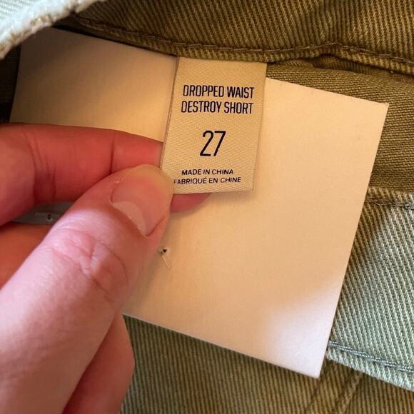 Urban Outfitters BDG Dropped Waist Destroy Denim Shorts Size 27 NWT 741N - Picture 10 of 11